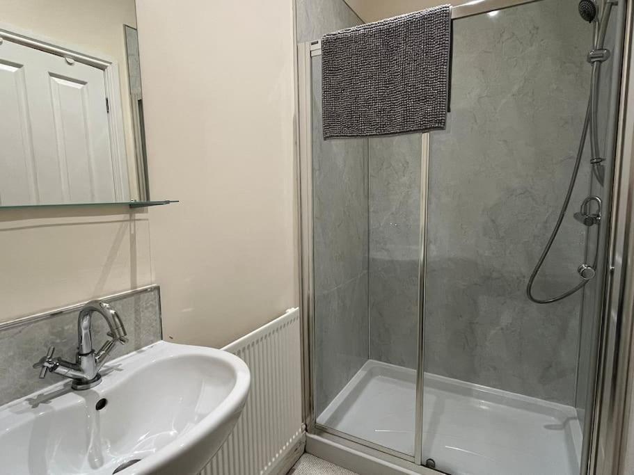 Thurnams House, Ground Floor Apt カーライル エクステリア 写真